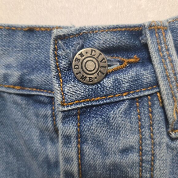 Civil Regime Distressed Denim Bermuda Shorts – 100% Cotton, Raw Hem, Size W30 - Picture 8 of 16